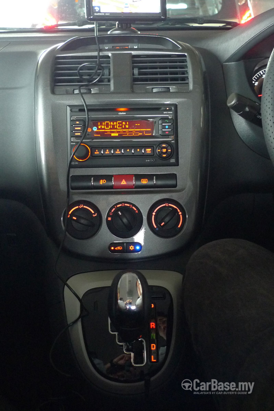 Proton Exora Mk1 Facelift (2011) Interior