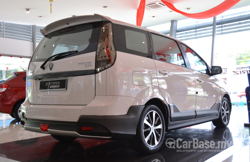 Proton Exora Mk1 MC2 (2015) Exterior
