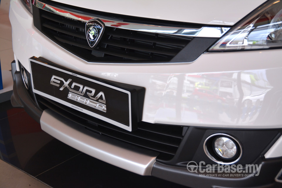 Proton Exora Mk1 MC2 (2015) Exterior