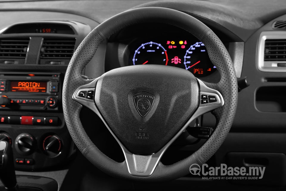 Proton Exora Mk1 MC2 (2015) Interior