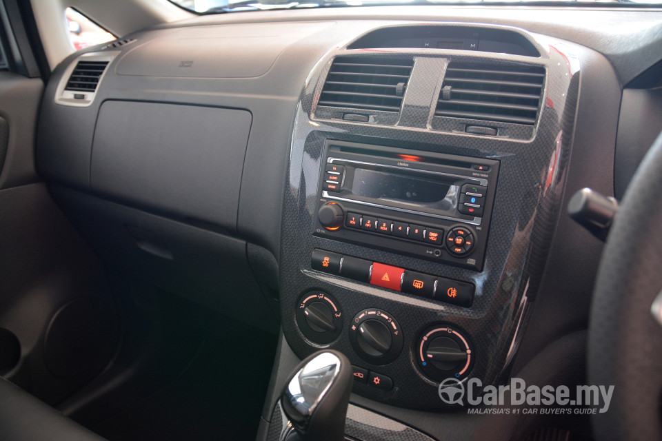 Proton Exora Mk1 MC2 (2015) Interior