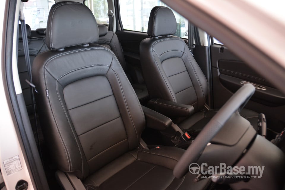 Proton Exora Mk1 MC2 (2015) Interior