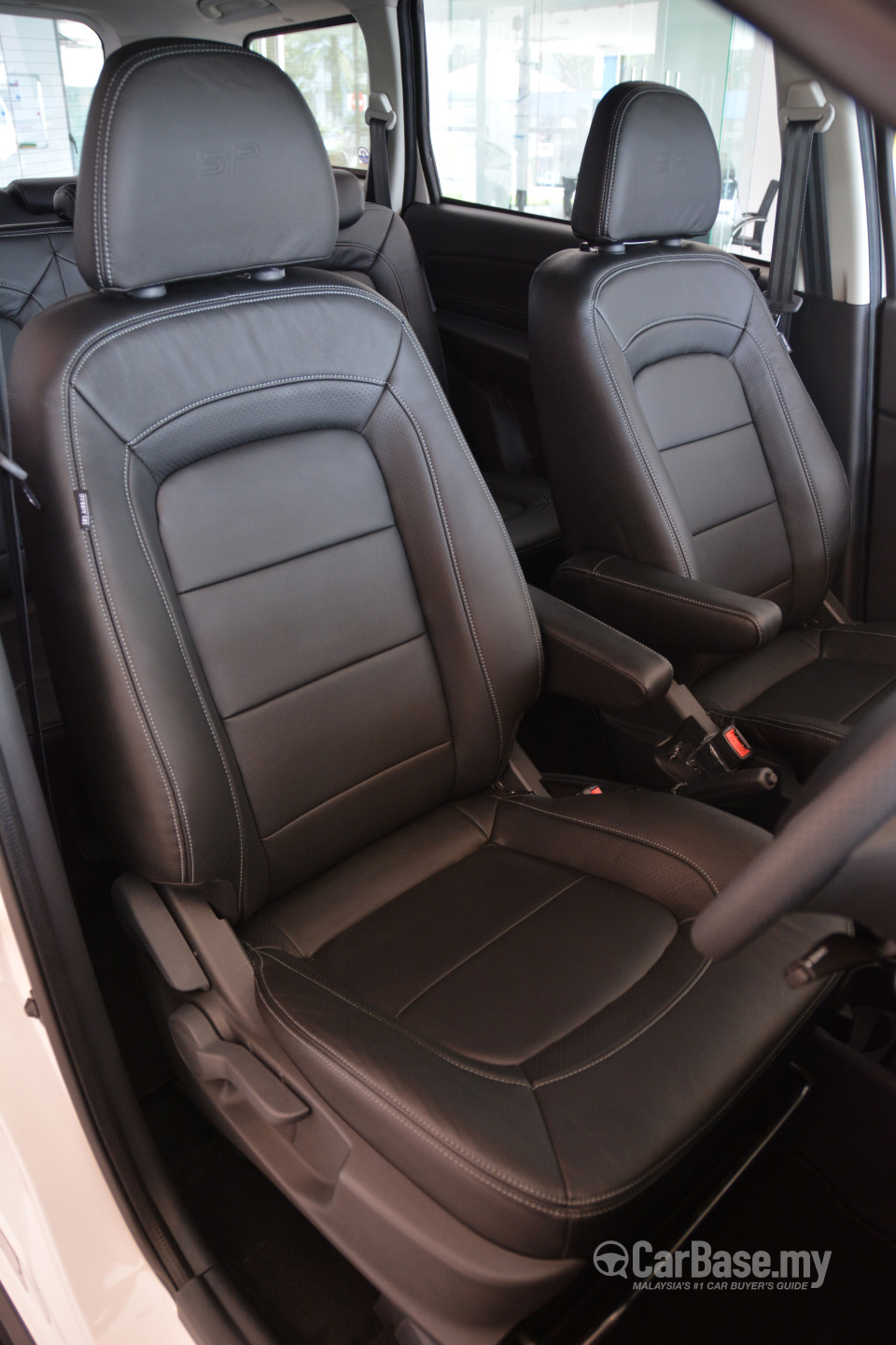 Proton Exora Mk1 MC2 (2015) Interior