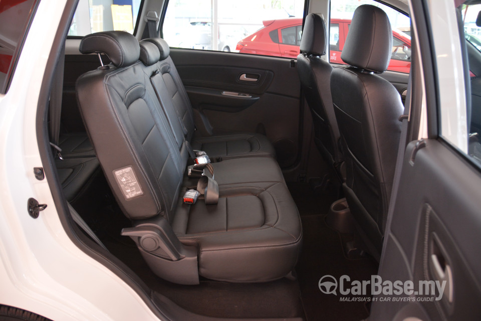 Proton Exora Mk1 MC2 (2015) Interior
