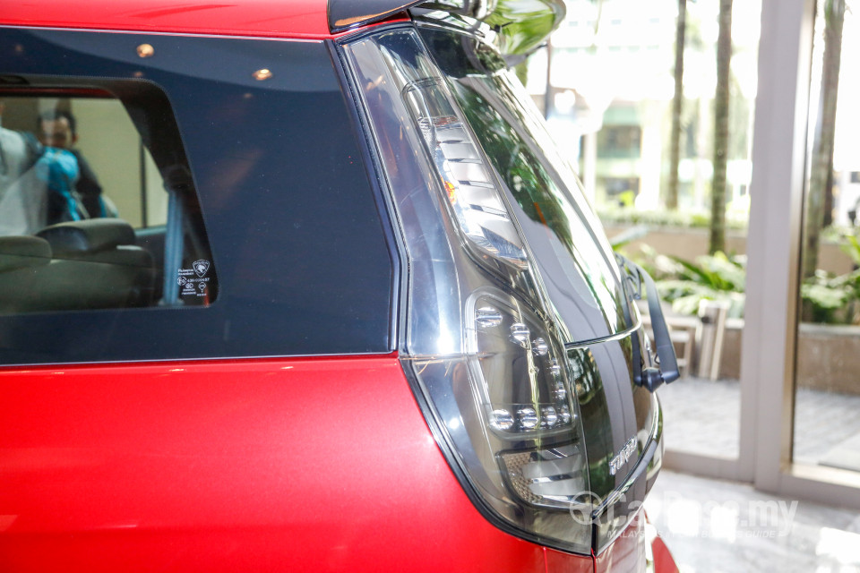Proton Exora Mk1 MC3 (2017) Exterior