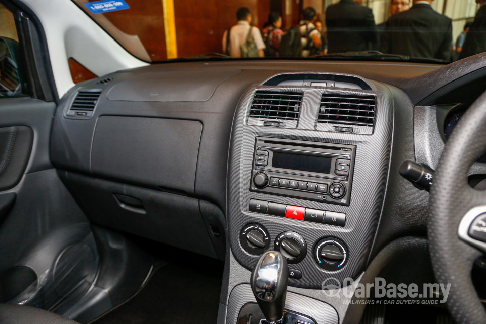Proton Exora Mk1 MC3 (2017) Interior