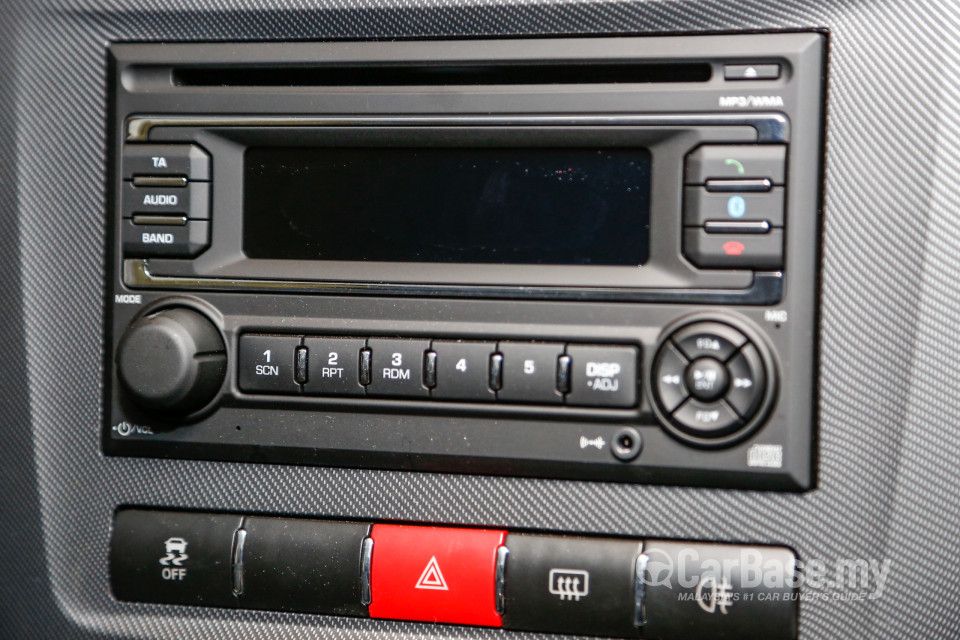 Proton Exora Mk1 MC3 (2017) Interior