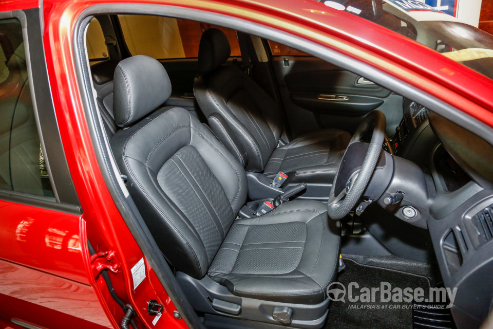 Proton Exora Mk1 MC3 (2017) Interior