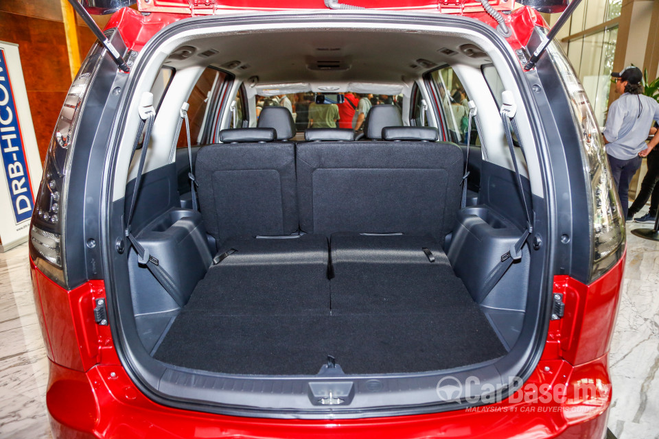 Proton Exora Mk1 MC3 (2017) Interior