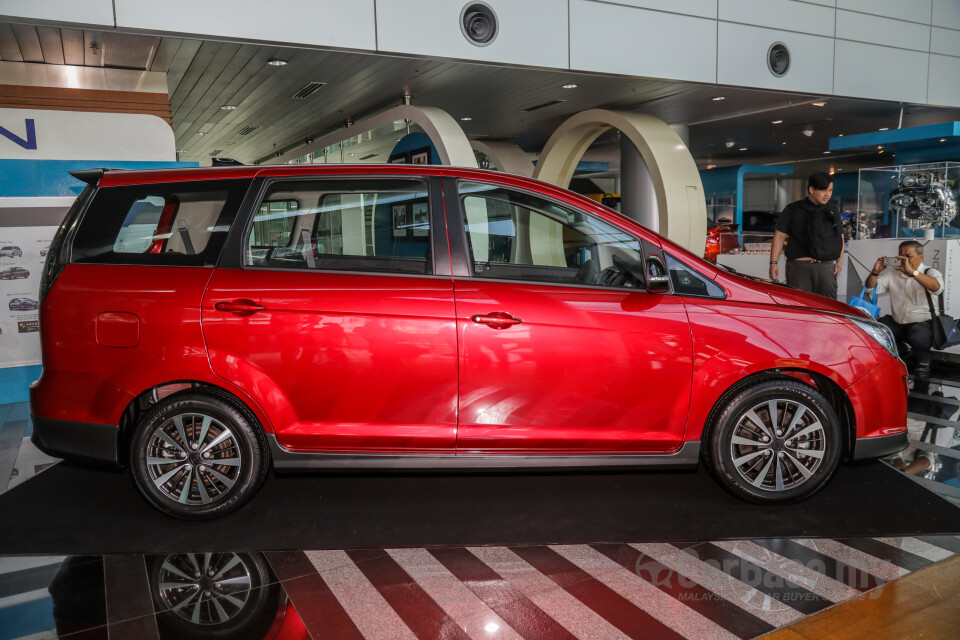 Proton Exora Mk1 RC (2019) Exterior