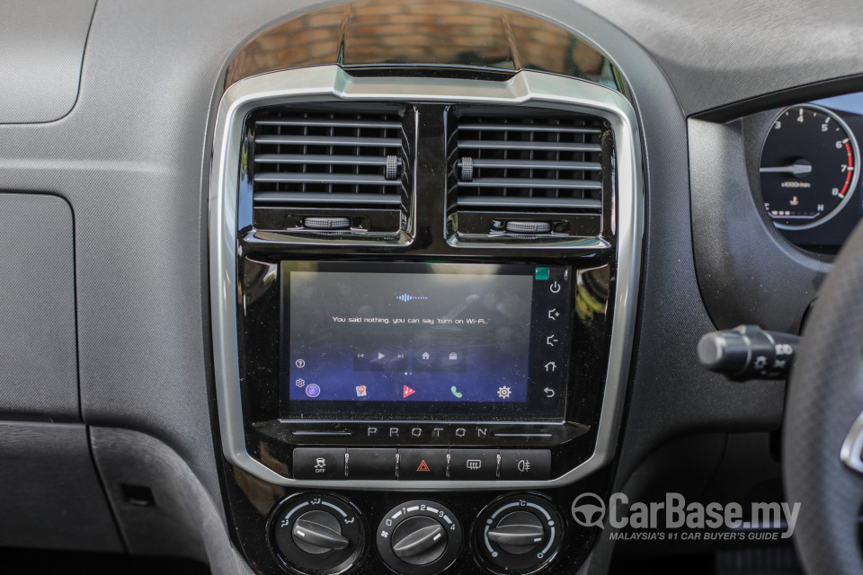 Proton Exora Mk1 RC (2019) Interior