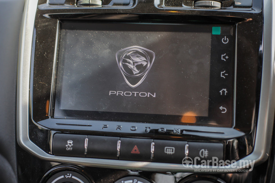 Proton Exora Mk1 RC (2019) Interior