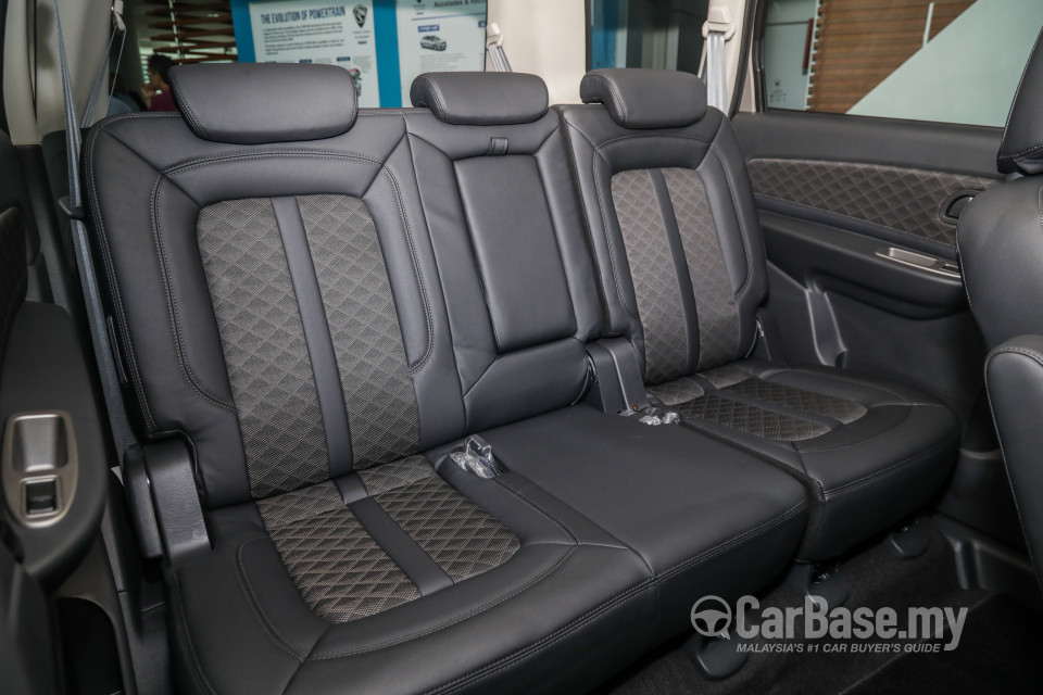 Proton Exora Mk1 RC (2019) Interior