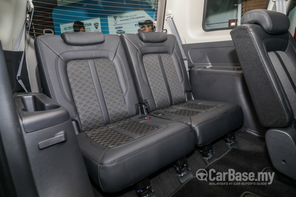 Proton Exora Mk1 RC (2019) Interior