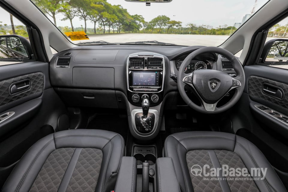 Proton Exora Mk1 RC (2019) Interior