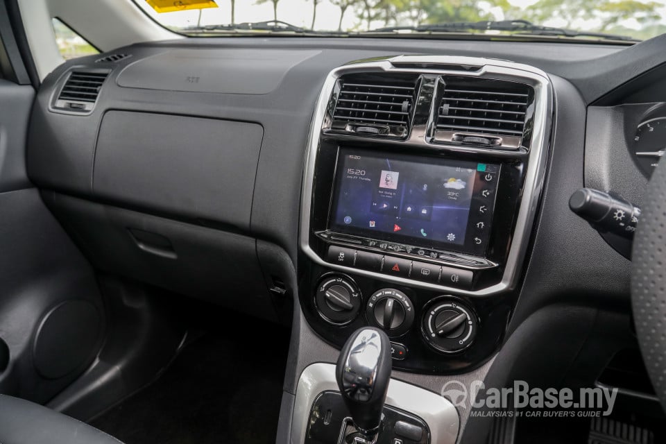 Proton Exora Mk1 RC (2019) Interior