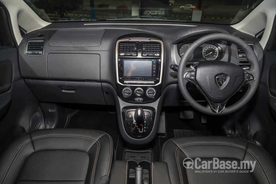 Proton Exora Mk1 RC (2019) Interior