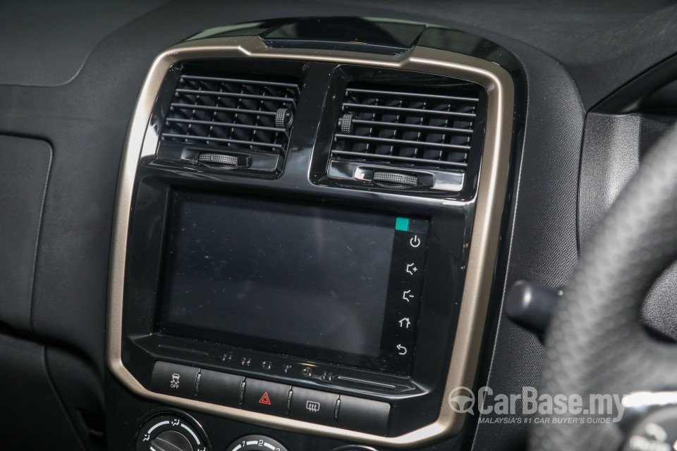 Proton Exora Mk1 RC (2019) Interior