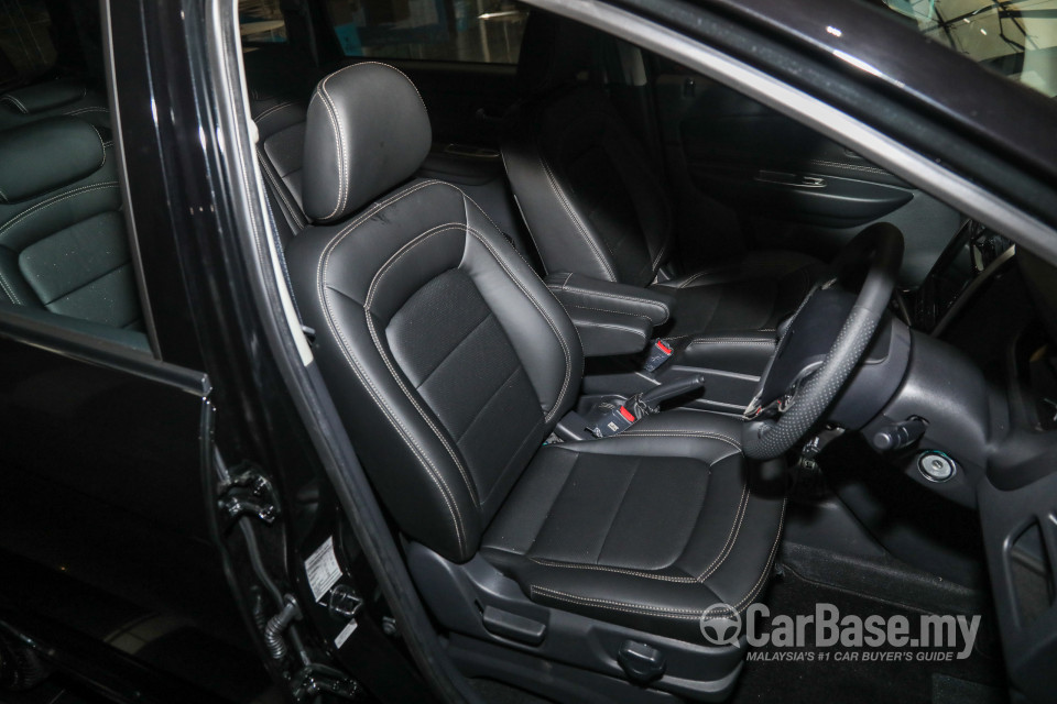 Proton Exora Mk1 RC (2019) Interior