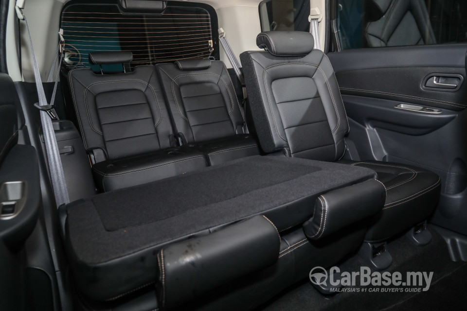 Proton Exora Mk1 RC (2019) Interior