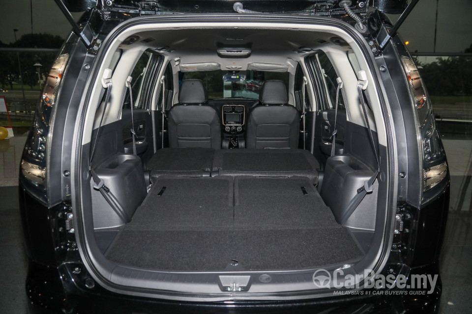 Proton Exora Mk1 RC (2019) Interior