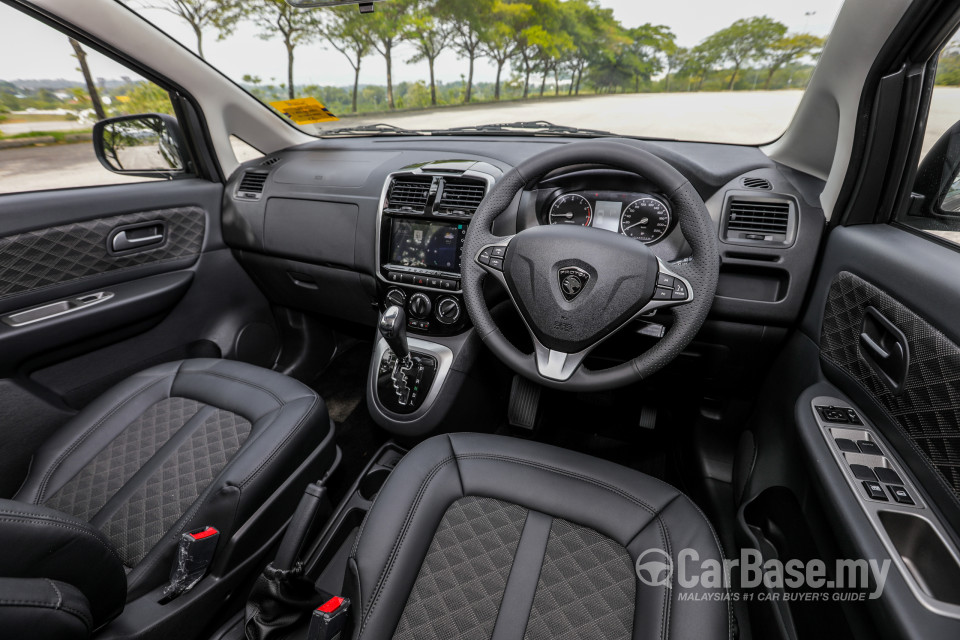 Proton Exora Mk1 RC (2019) Interior
