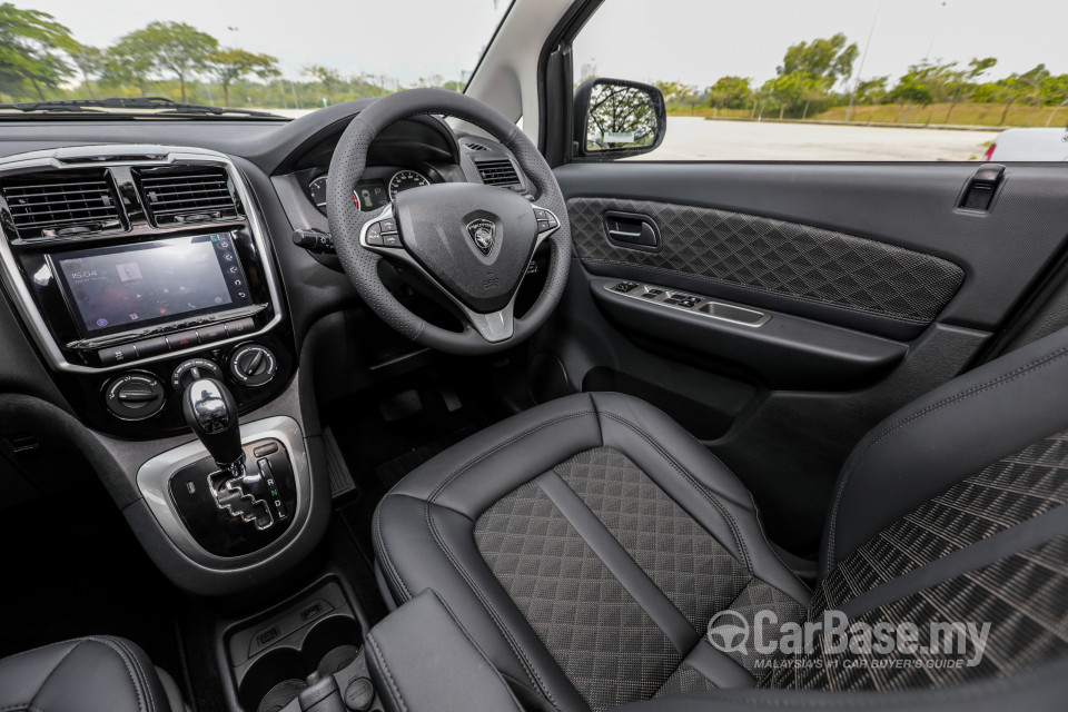 Proton Exora Mk1 RC (2019) Interior