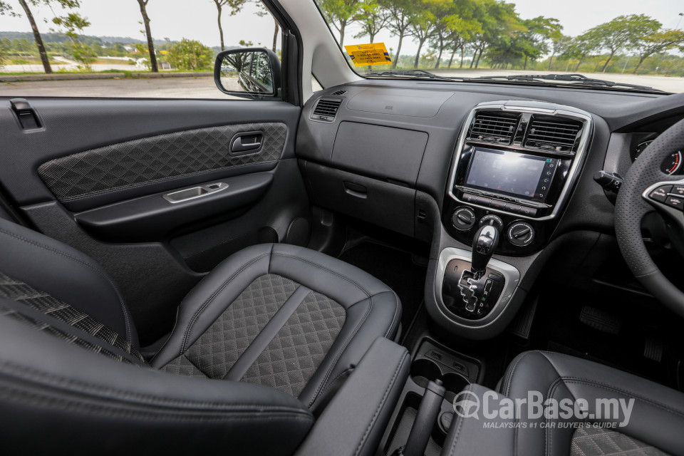 Proton Exora Mk1 RC (2019) Interior