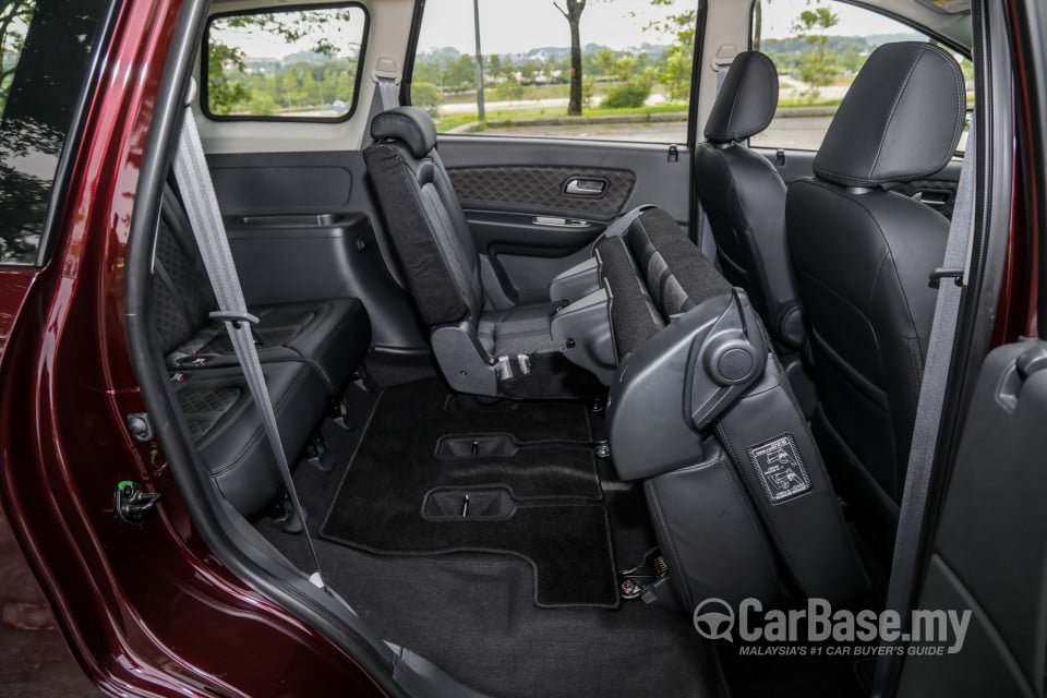 Proton Exora Mk1 RC (2019) Interior