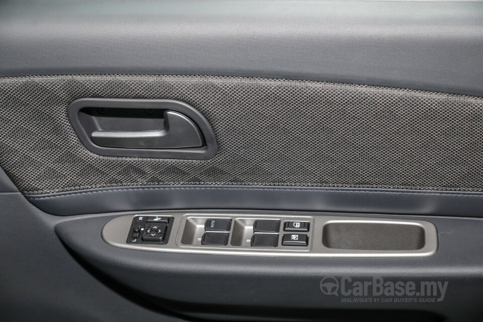 Proton Exora Mk1 RC (2019) Interior