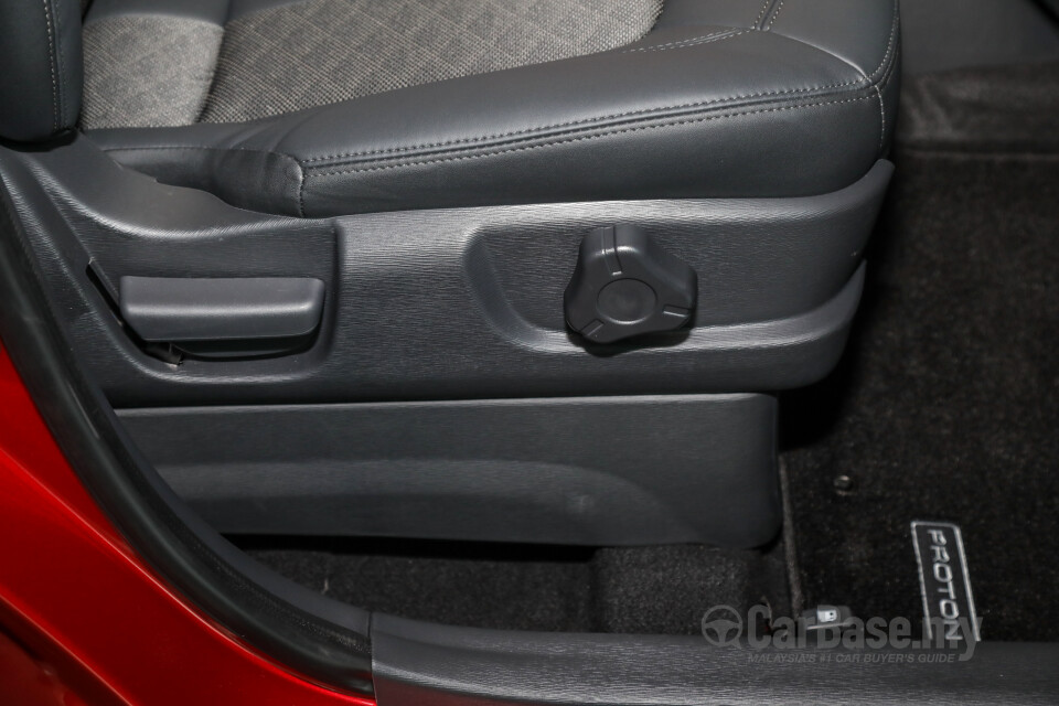 Proton Exora Mk1 RC (2019) Interior