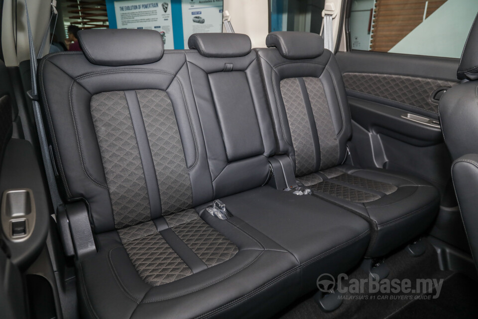 Proton Exora Mk1 RC (2019) Interior