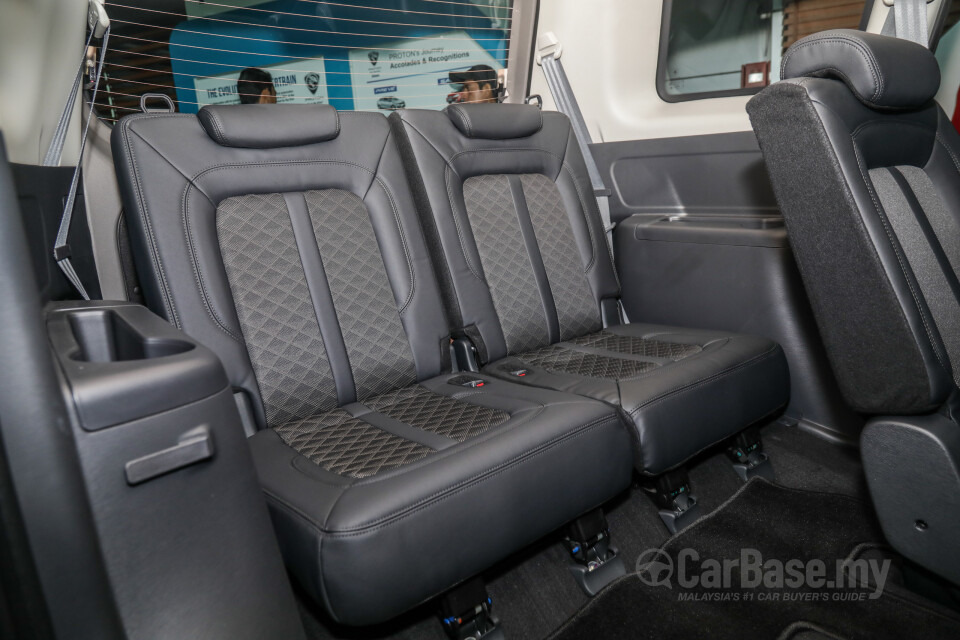 Proton Exora Mk1 RC (2019) Interior