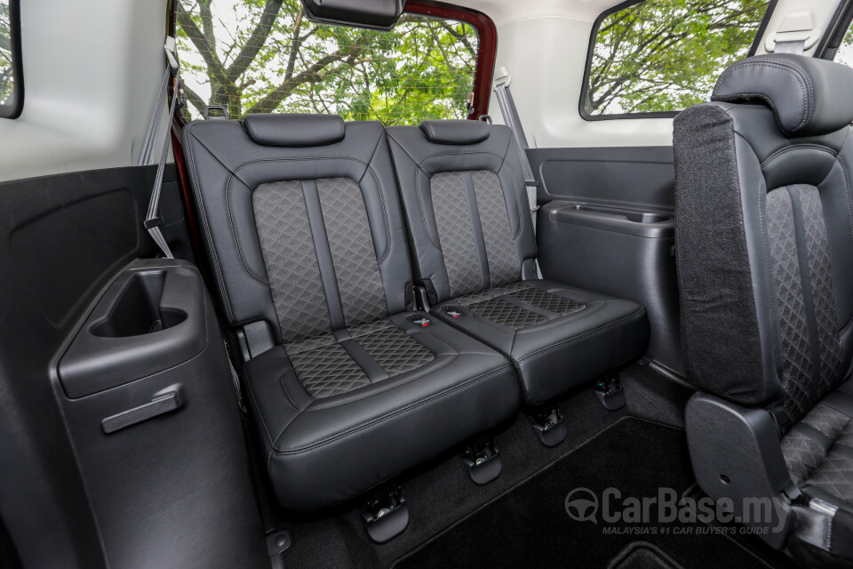 Proton Exora Mk1 RC (2019) Interior