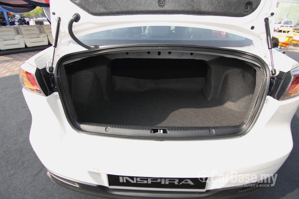 Proton Inspira Mk1  (2010) Interior