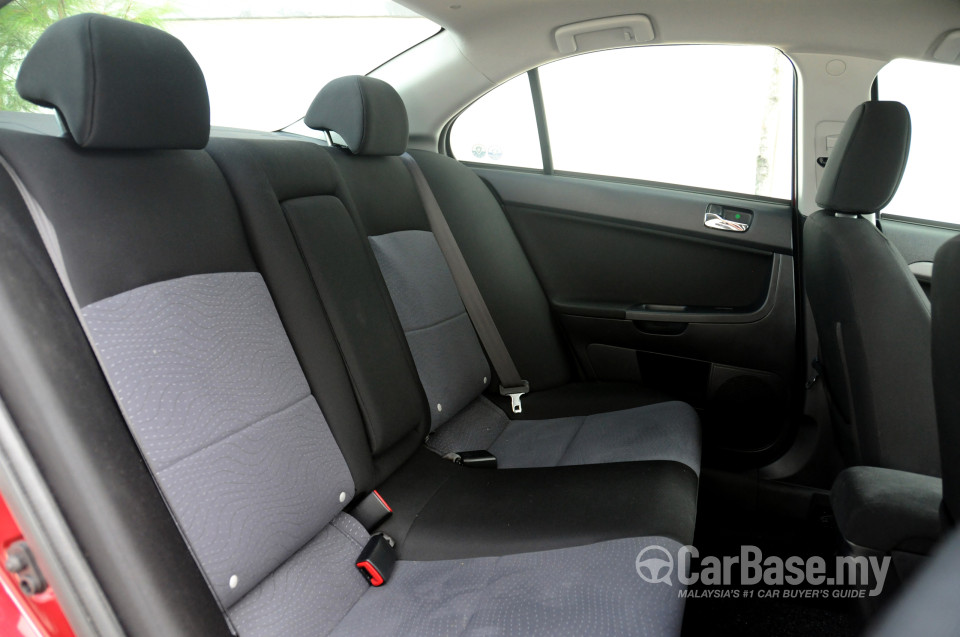 Proton Inspira Mk1  (2010) Interior