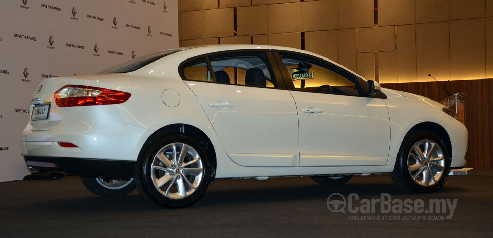 Nissan Grand Livina L11 Facelift (2013) Exterior