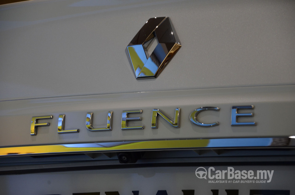 Renault Fluence Mk1 (2014) Exterior
