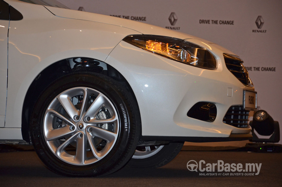 Renault Fluence Mk1 (2014) Exterior
