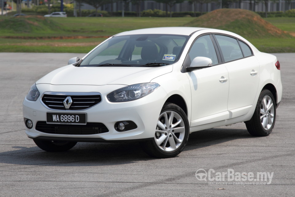 Renault Fluence Mk1 (2014) Exterior