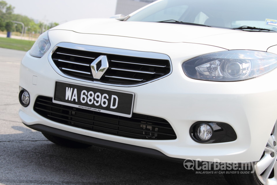 Renault Fluence Mk1 (2014) Exterior