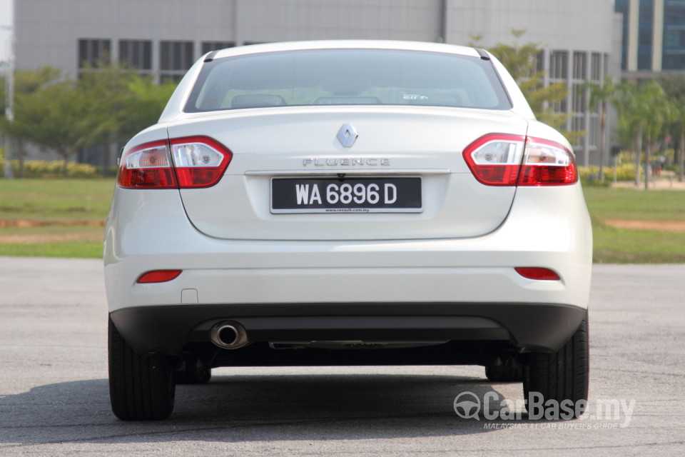 Renault Fluence Mk1 (2014) Exterior