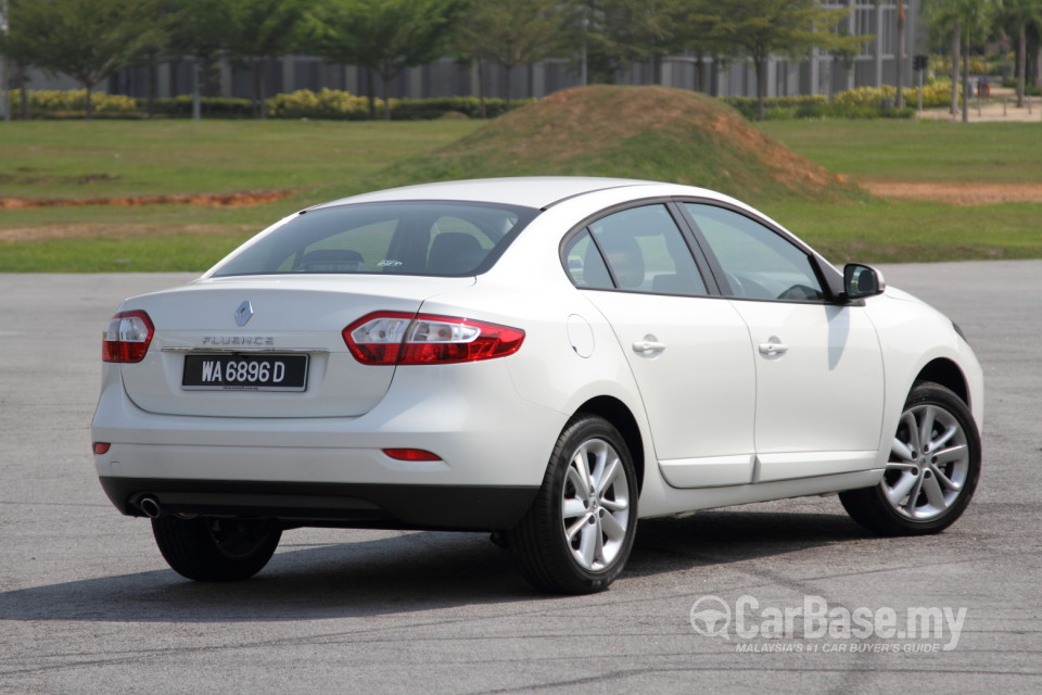 Renault Fluence Mk1 (2014) Exterior