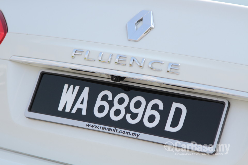 Renault Fluence Mk1 (2014) Exterior