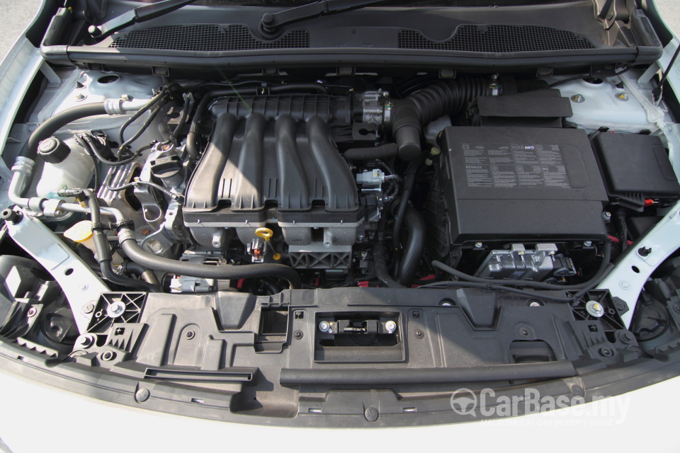 Renault Fluence Mk1 (2014) Exterior