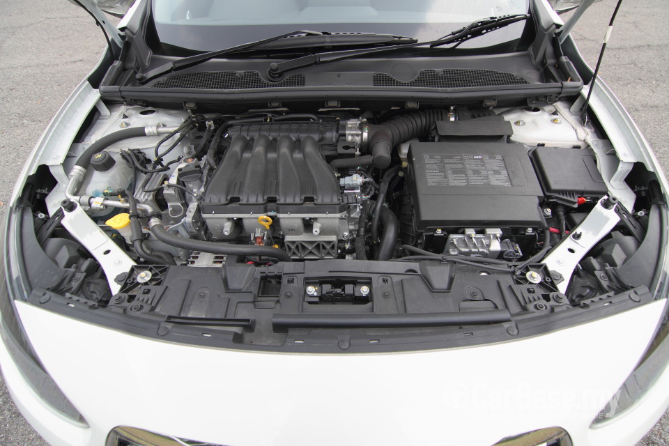 Renault Fluence Mk1 (2014) Exterior