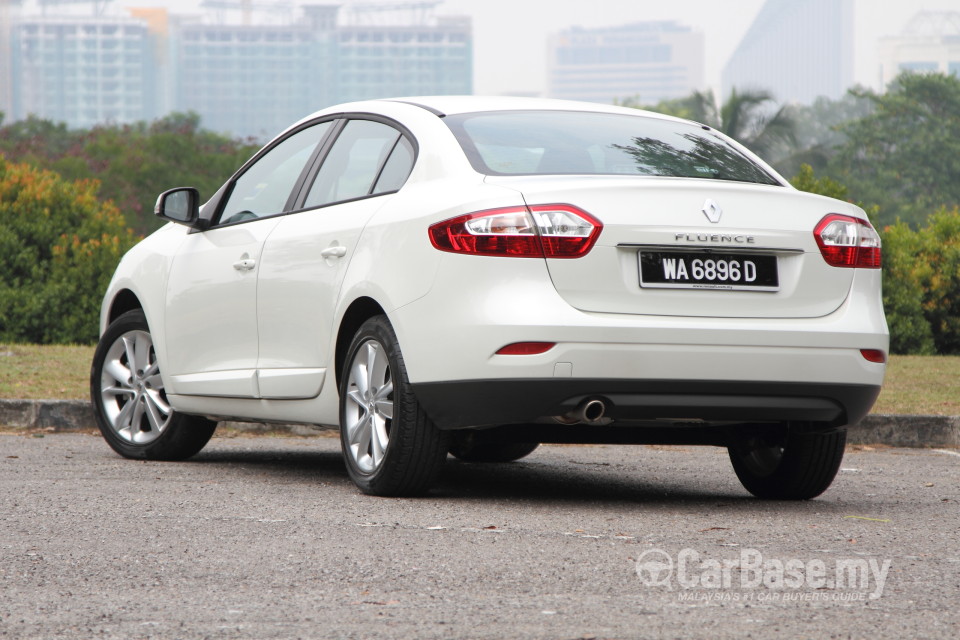 Renault Fluence Mk1 (2014) Exterior
