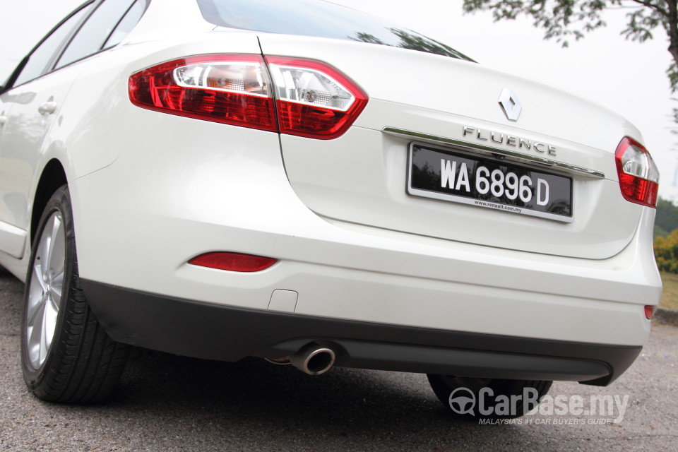 Renault Fluence Mk1 (2014) Exterior