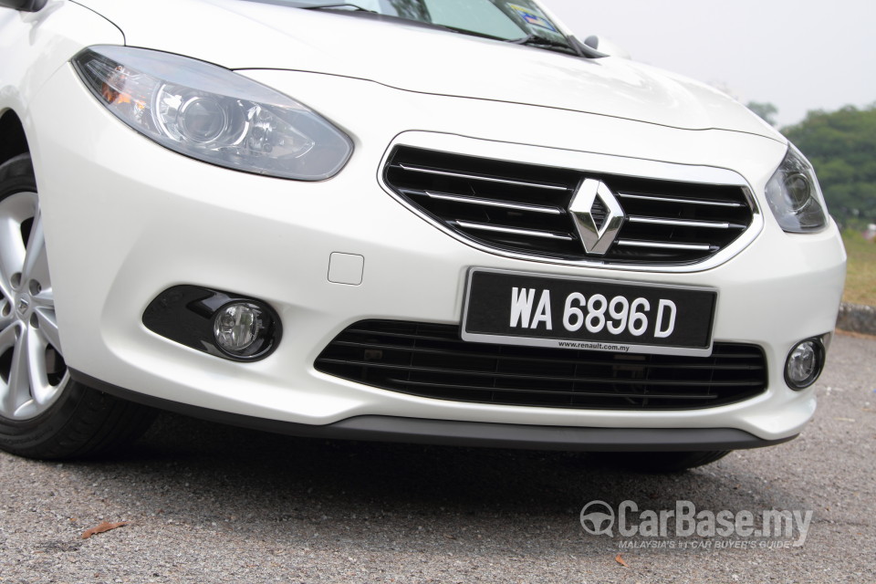 Renault Fluence Mk1 (2014) Exterior