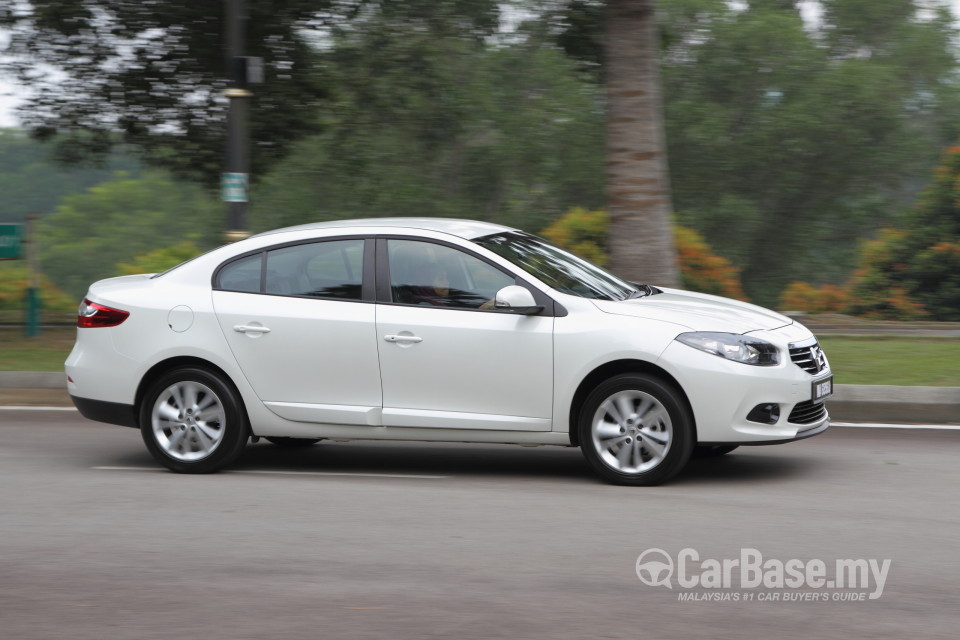 Renault Fluence Mk1 (2014) Exterior